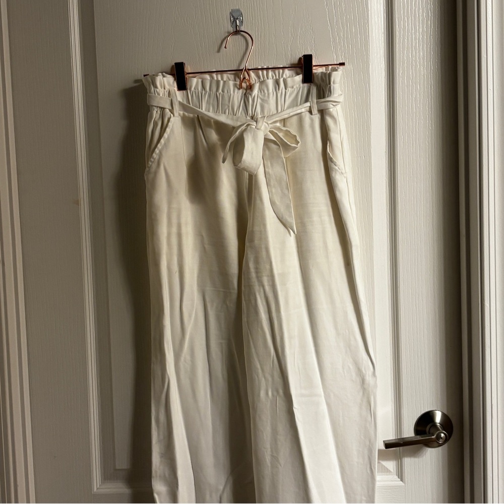 White Linen Elastic Waist Pants ☀️